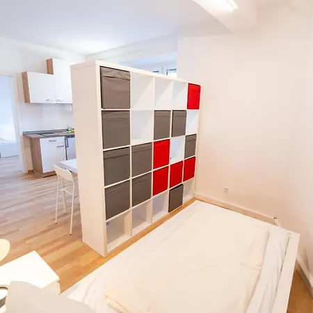 Apartment Business In Ruhiger Lage Lu Sued *