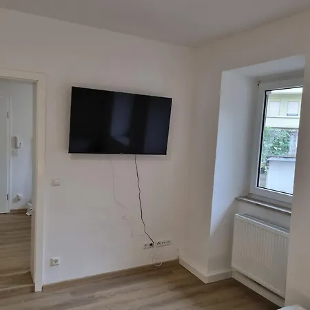 Business In Ruhiger Lage Lu Sued Apartment *